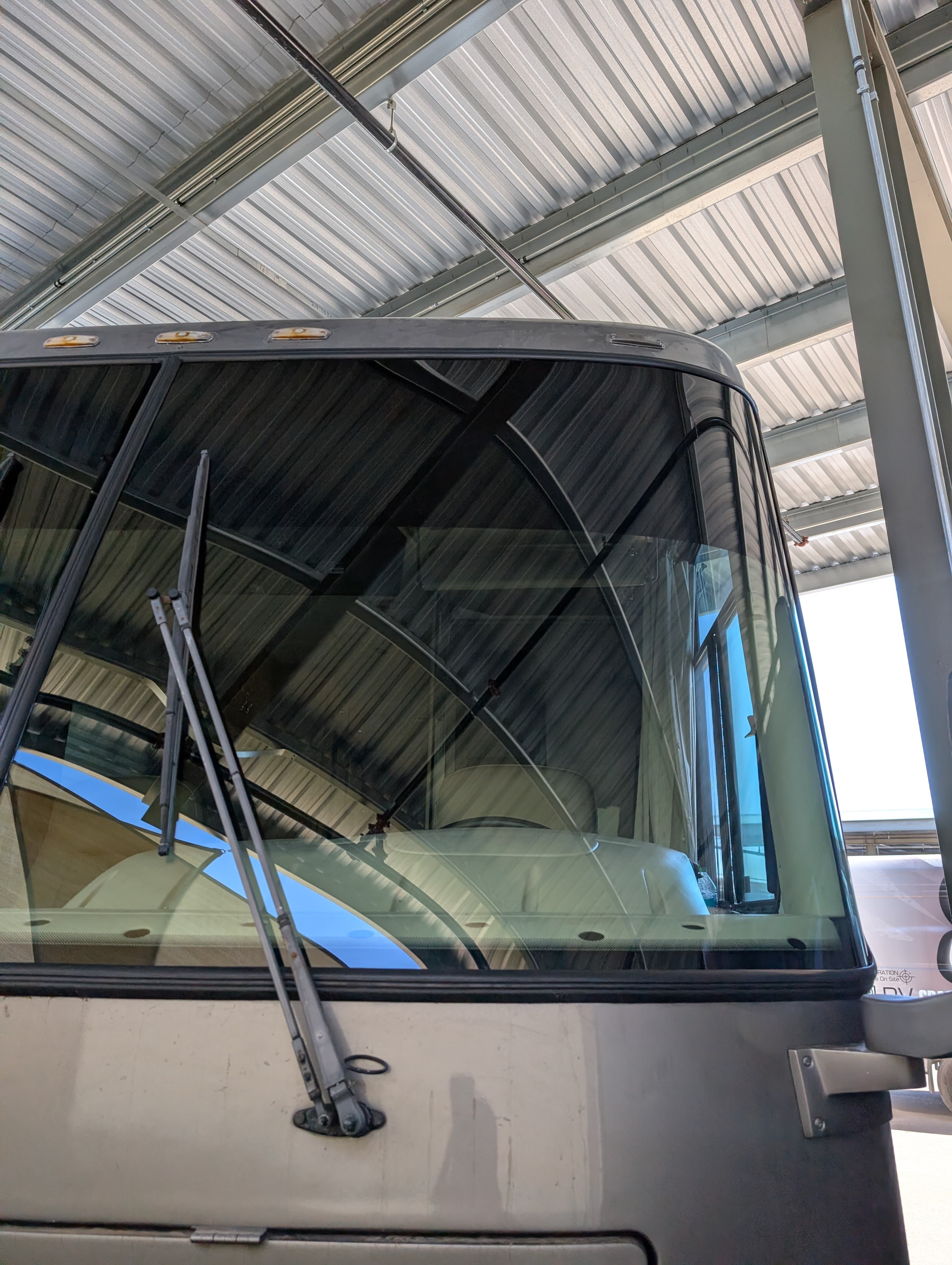 RV Windshield Repair service photo 19
